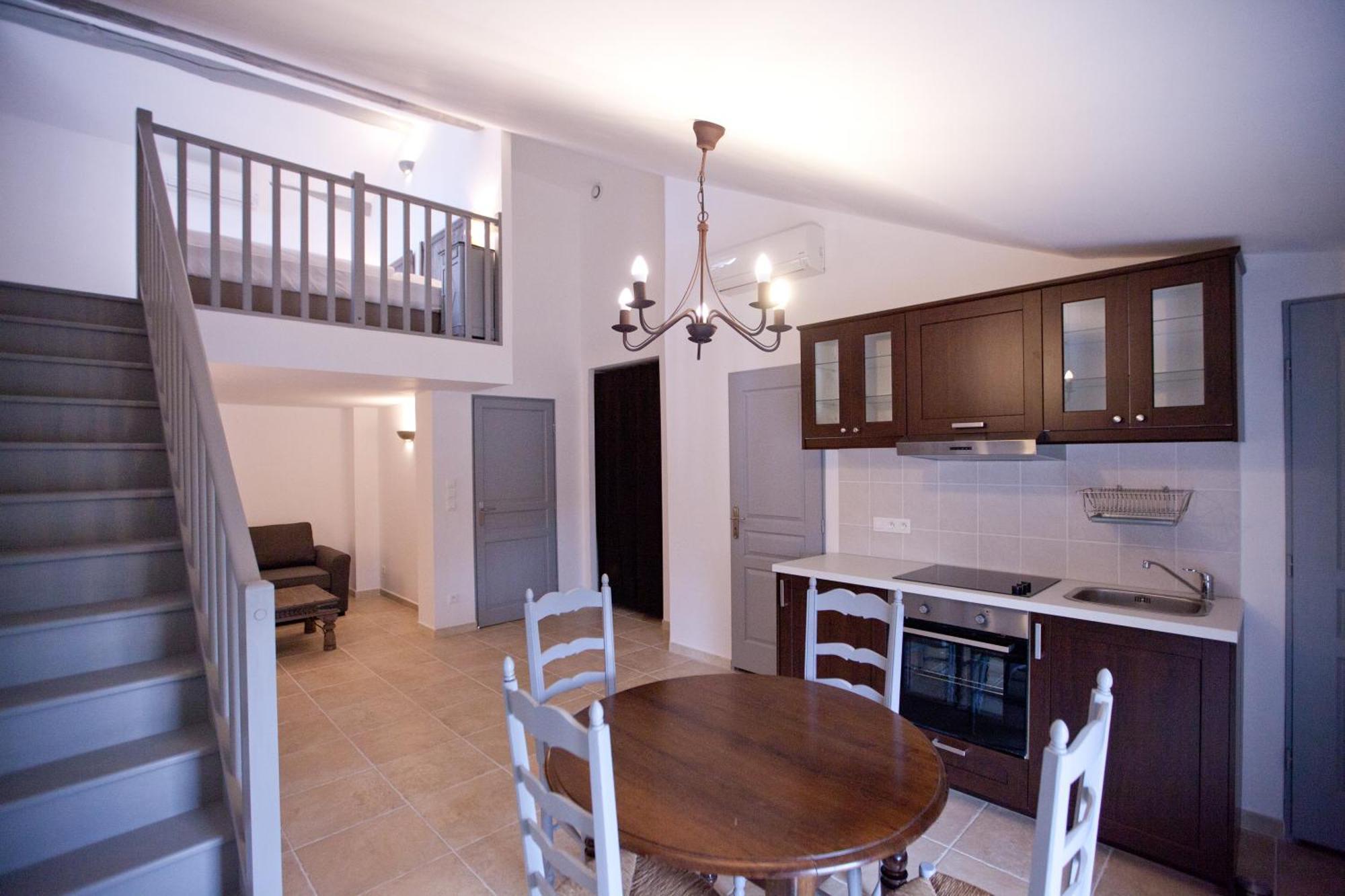 Mas D'Alaure B&B Verquieres Exterior photo